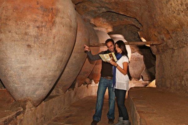 Villa de Requena Caves